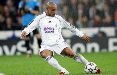 News Round Up As Man City Fear For Kompany And Roberto Carlos Looks To Take Neymar To Madrid